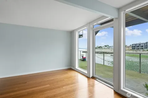 3717 Beach Drive SW Seattle WA 98116