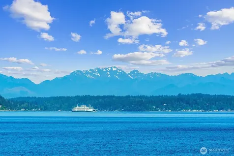 3717 Beach Drive SW Seattle WA 98116