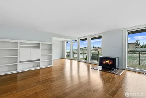 3717 Beach Drive SW Seattle WA 98116