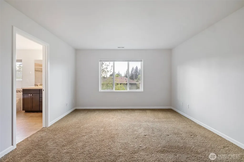 419 200th Street SW Lynnwood WA 98036