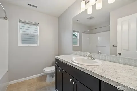 419 200th Street SW Lynnwood WA 98036