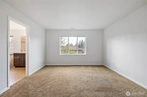 419 200th Street SW Lynnwood WA 98036