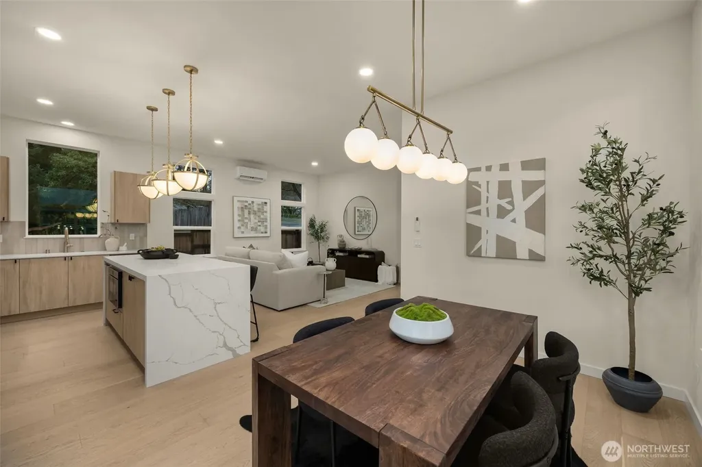 8403 NE 137th Street Kirkland WA 98034