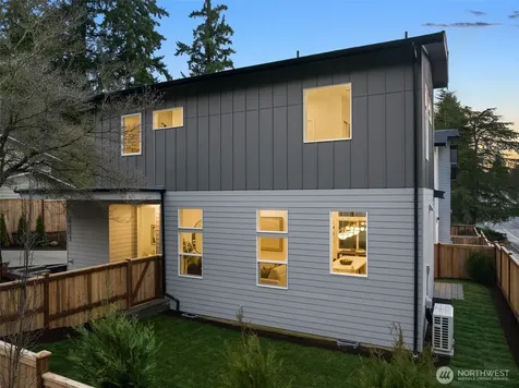 8403 NE 137th Street Kirkland WA 98034