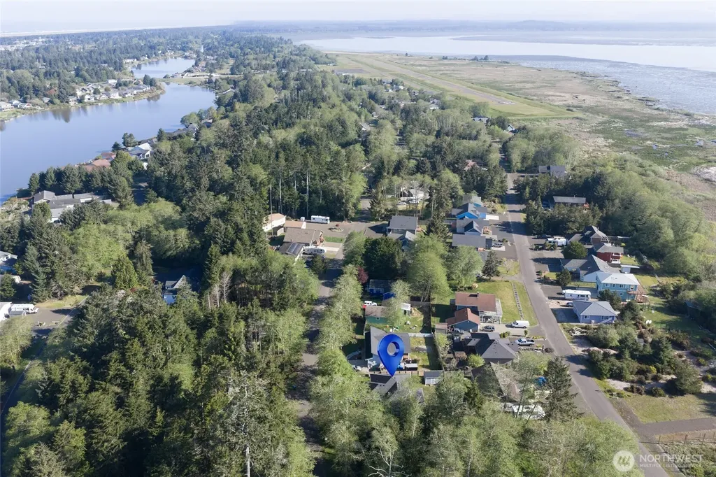 208 Fisher Avenue NE Ocean Shores WA 98569