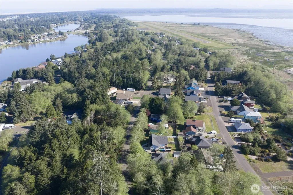 208 Fisher Avenue NE Ocean Shores WA 98569