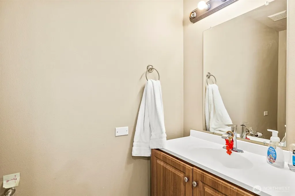 23620 102nd Avenue SE Kent WA 98031