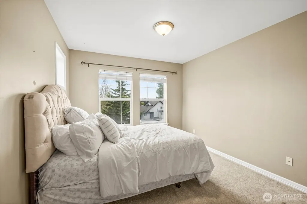 23620 102nd Avenue SE Kent WA 98031