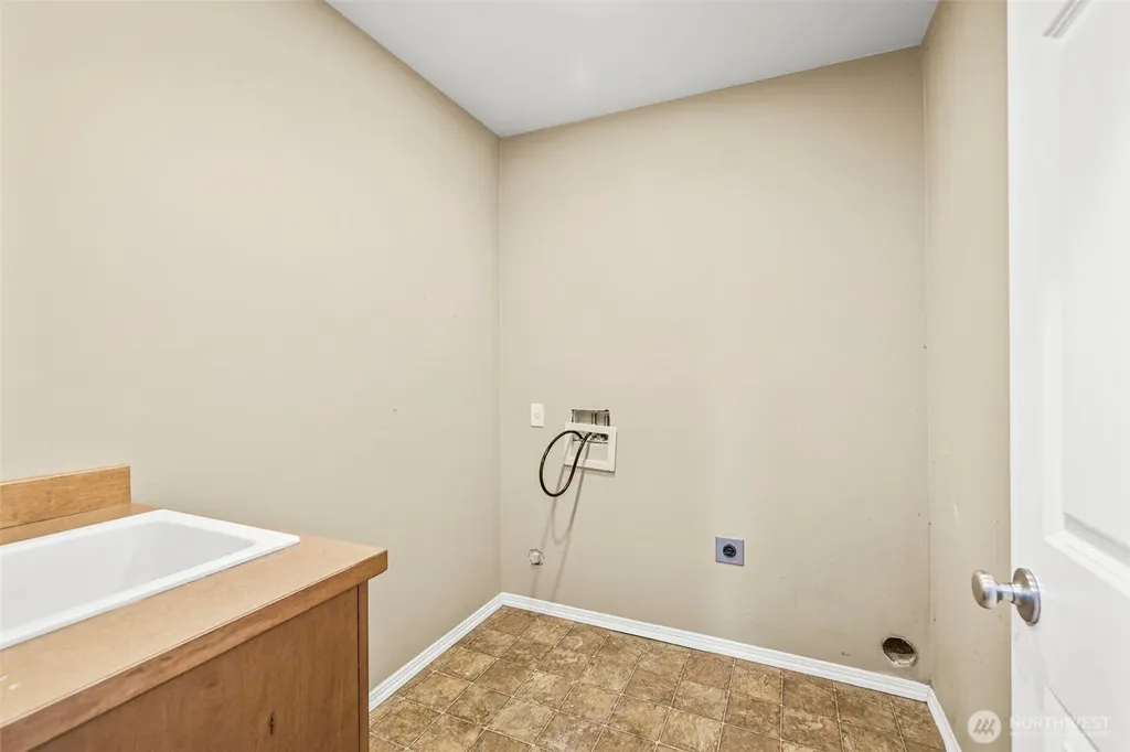 23620 102nd Avenue SE Kent WA 98031
