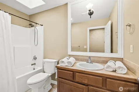 23620 102nd Avenue SE Kent WA 98031