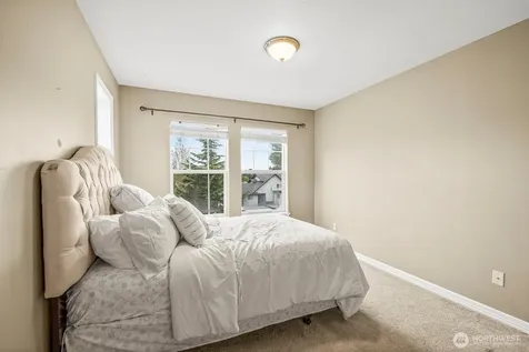 23620 102nd Avenue SE Kent WA 98031