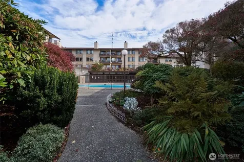 13229 Linden Avenue N Seattle WA 98133