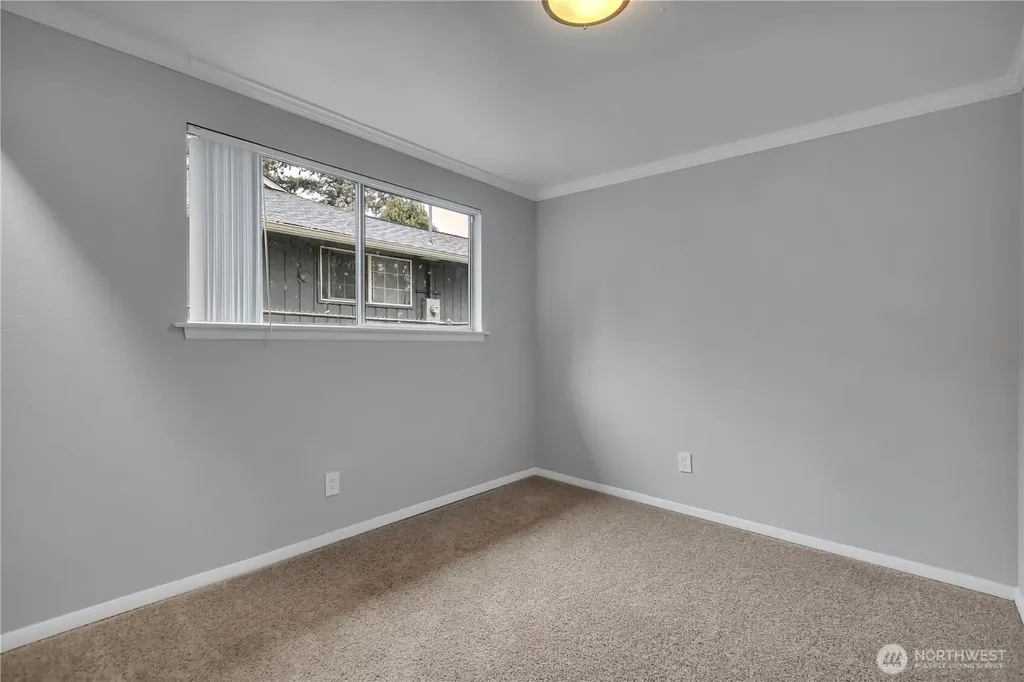 13033 31st Ave NE Seattle WA 98125