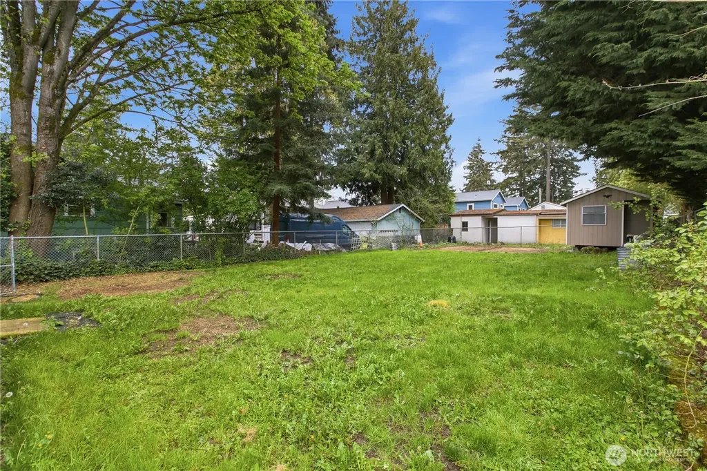 13033 31st Ave NE Seattle WA 98125