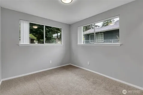 13033 31st Ave NE Seattle WA 98125