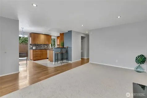13033 31st Ave NE Seattle WA 98125