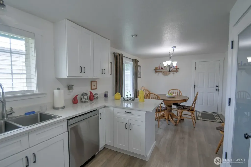 231 Maple Napavine WA 98565
