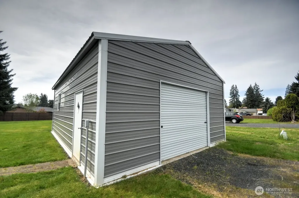 231 Maple Napavine WA 98565