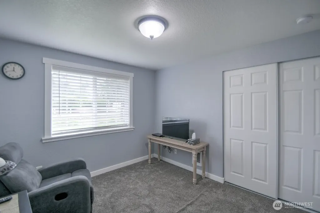 231 Maple Napavine WA 98565