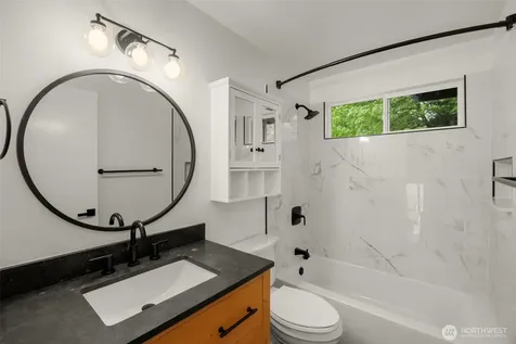 15718 126th Place NE Woodinville WA 98072