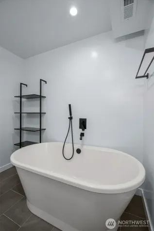 15718 126th Place NE Woodinville WA 98072