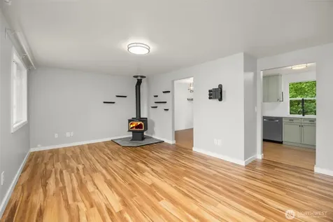 15718 126th Place NE Woodinville WA 98072