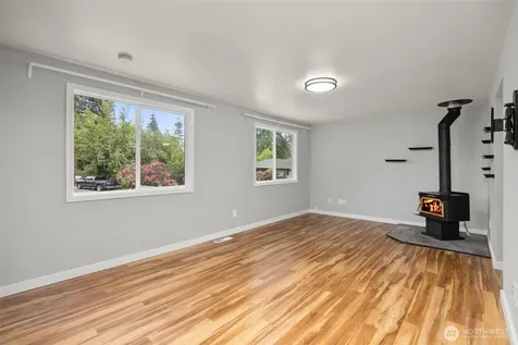15718 126th Place NE Woodinville WA 98072