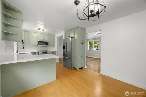 15718 126th Place NE Woodinville WA 98072