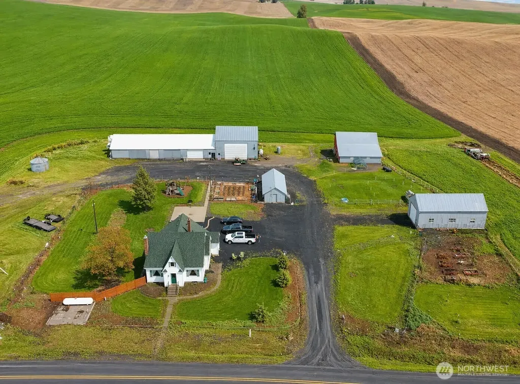 39919 S Farmington Road Latah WA 99018