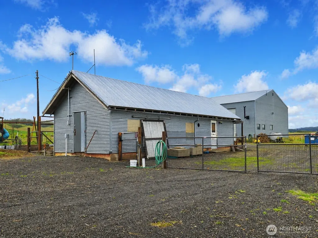 39919 S Farmington Road Latah WA 99018