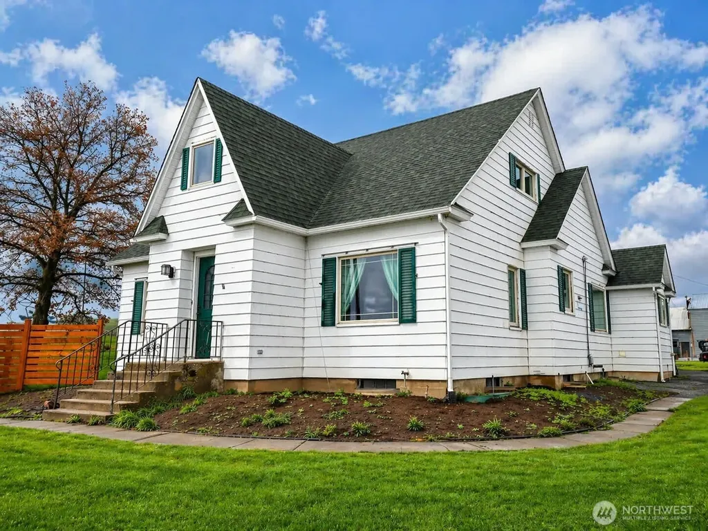 39919 S Farmington Road Latah WA 99018