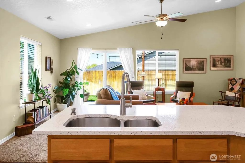 811 7th Avenue NE Ephrata WA 98823