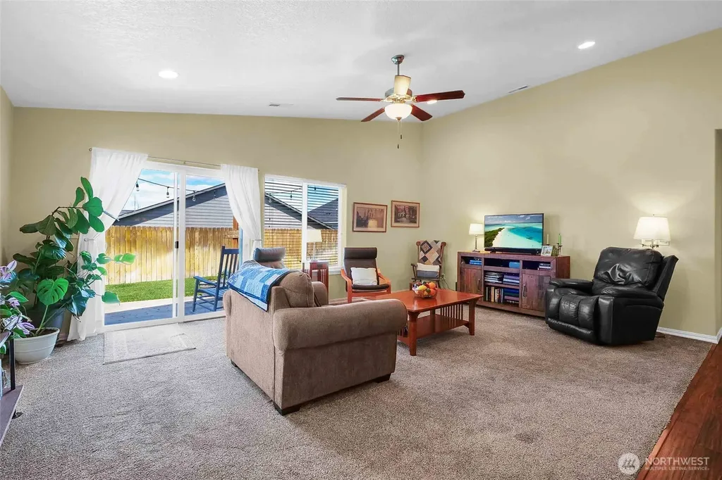 811 7th Avenue NE Ephrata WA 98823