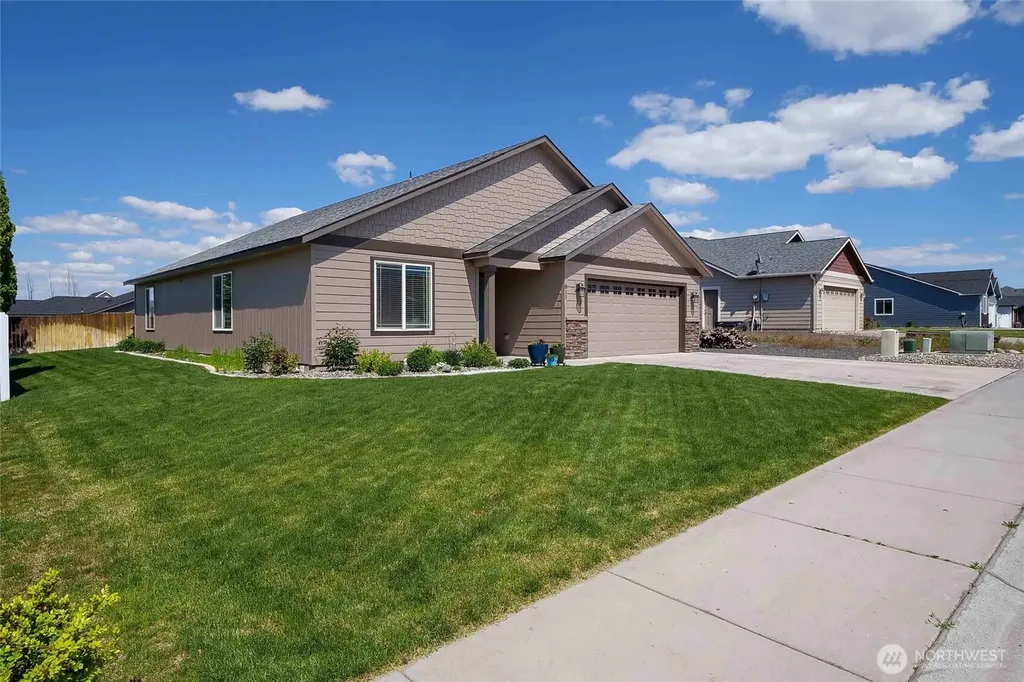 811 7th Avenue NE Ephrata WA 98823