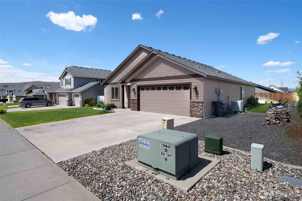 811 7th Avenue NE Ephrata WA 98823