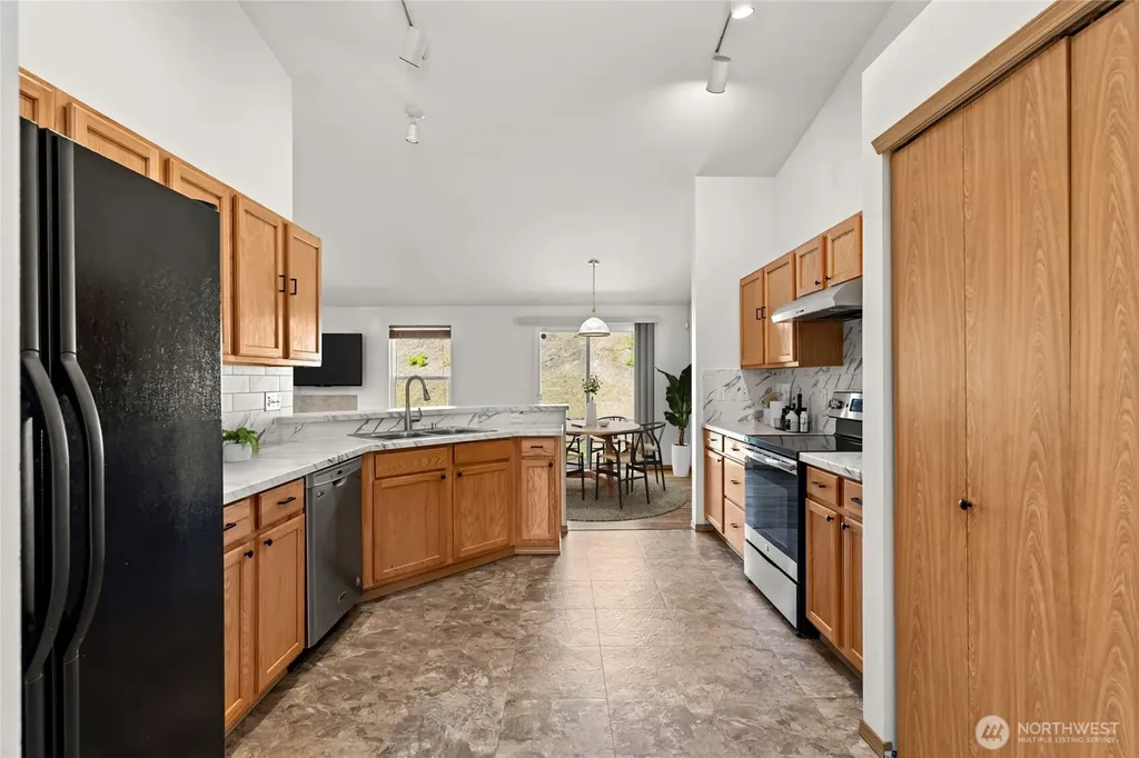 1139 Nepean Drive SE Olympia WA 98513