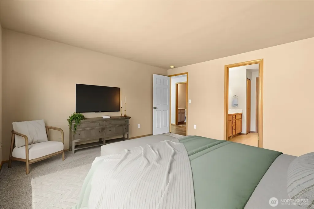 1139 Nepean Drive SE Olympia WA 98513