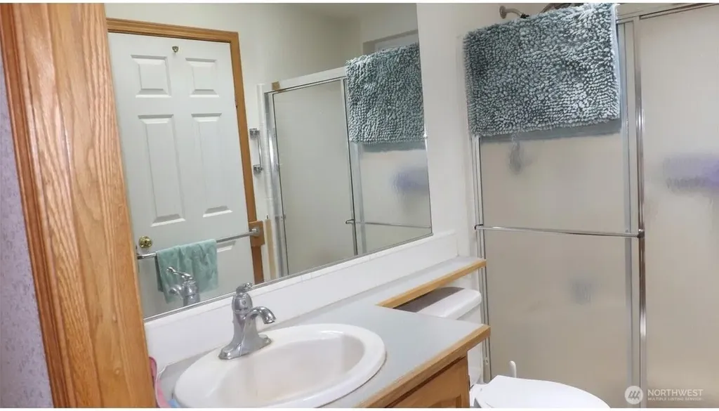 26204 Helmick Road Sedro Woolley WA 98284