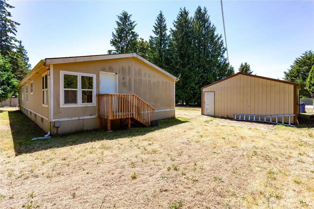 1069 Ellie Lane Camano Island WA 98282