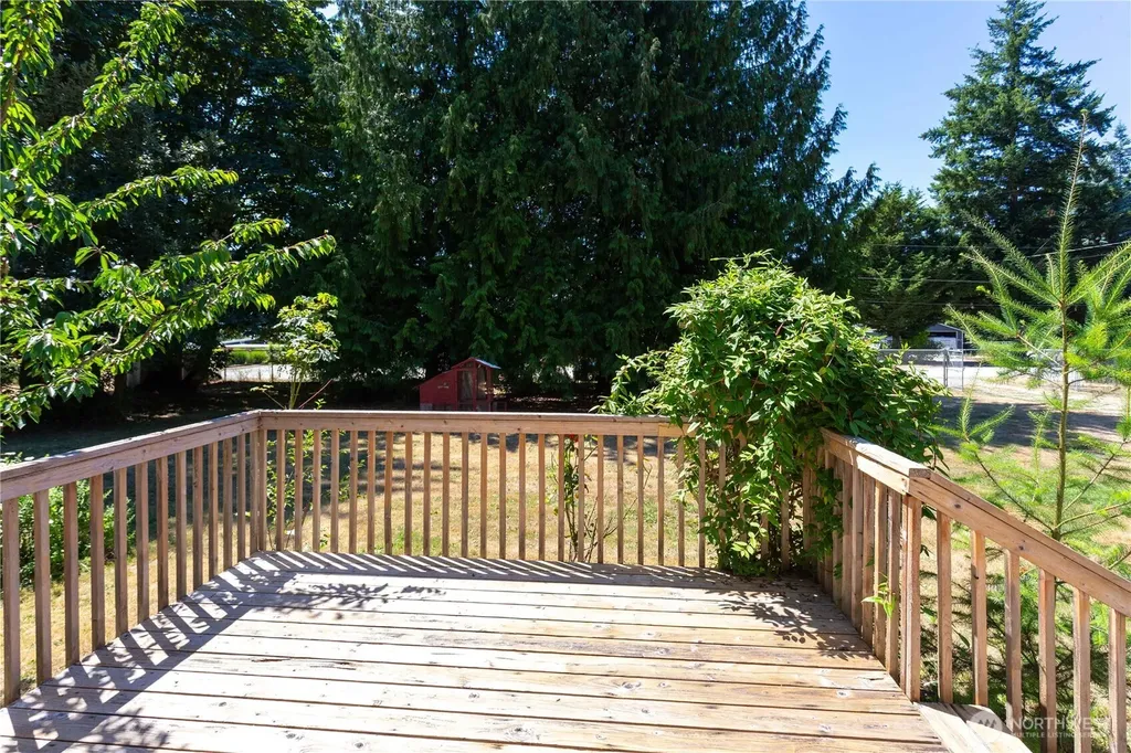 1069 Ellie Lane Camano Island WA 98282