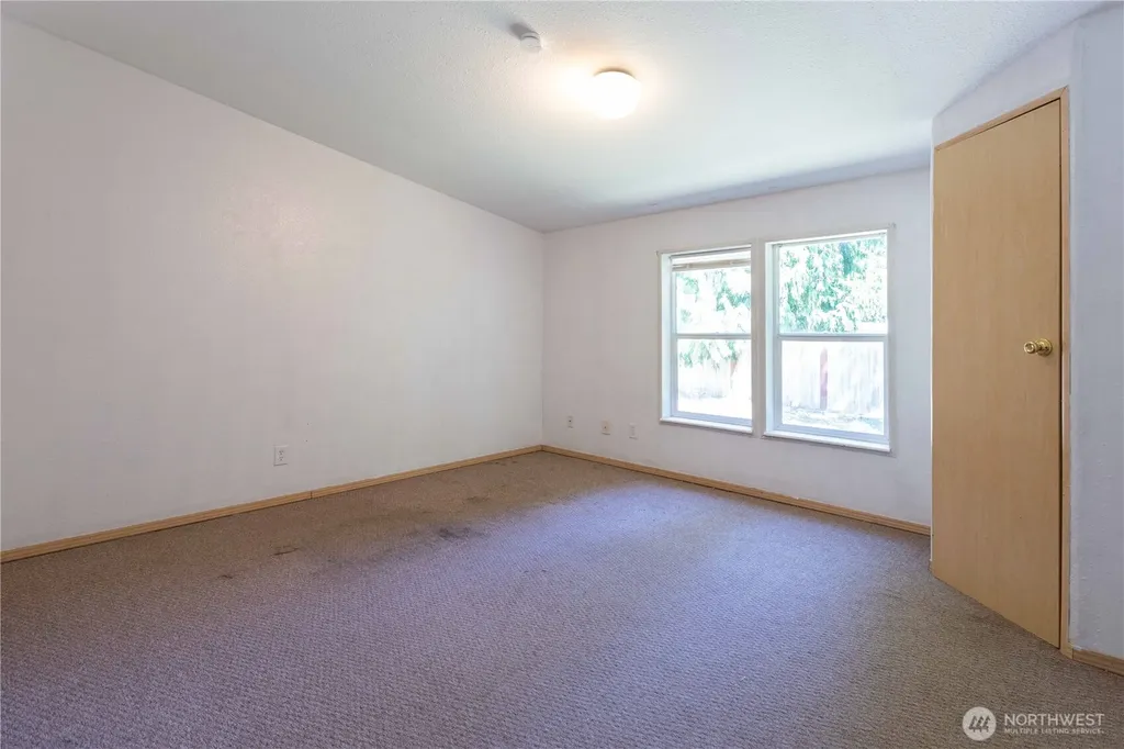 1069 Ellie Lane Camano Island WA 98282