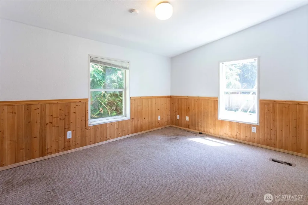 1069 Ellie Lane Camano Island WA 98282