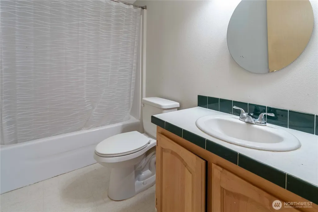 1069 Ellie Lane Camano Island WA 98282