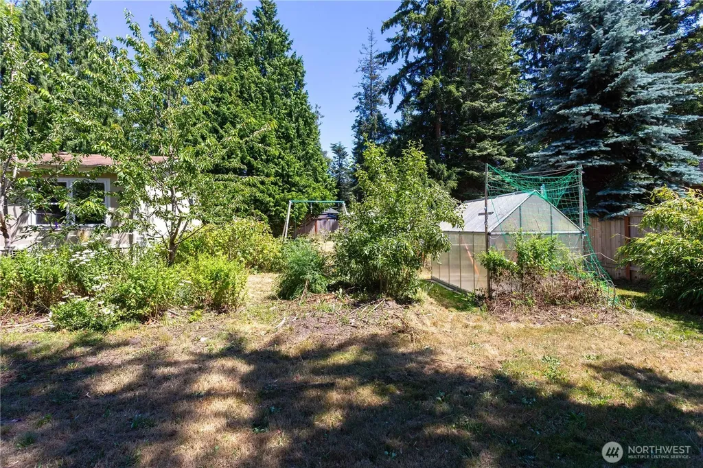1069 Ellie Lane Camano Island WA 98282