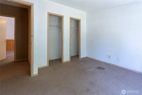 1069 Ellie Lane Camano Island WA 98282
