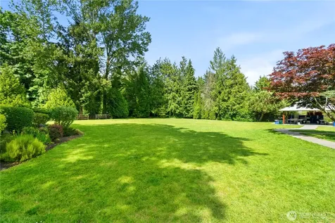 17014 25th Avenue NE Lake Forest Park WA 98155