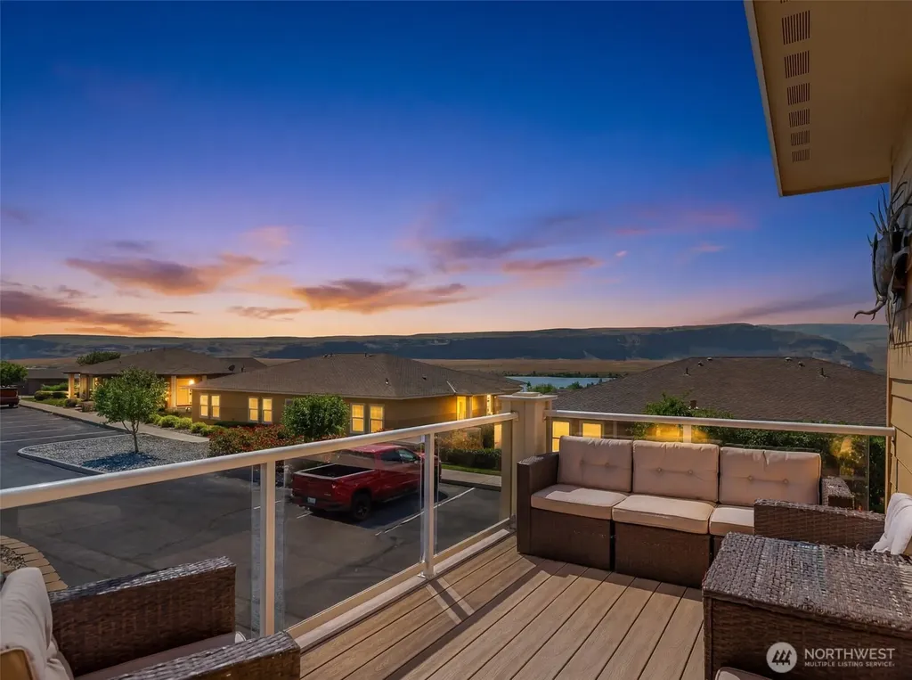 9119 Seahawk Lane NW Quincy WA 98848
