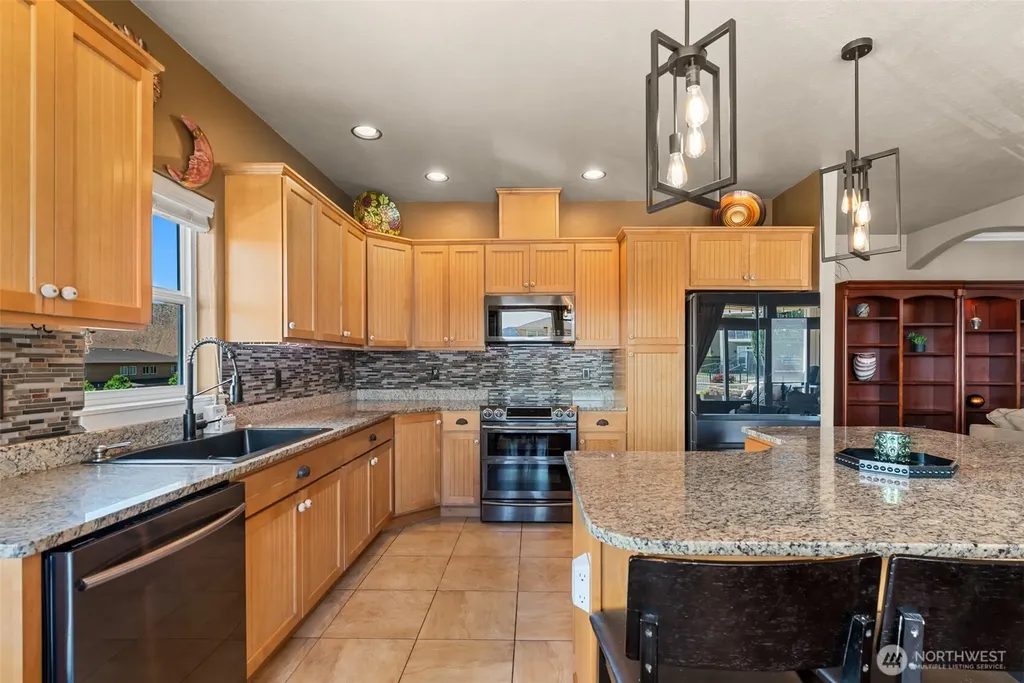 9119 Seahawk Lane NW Quincy WA 98848