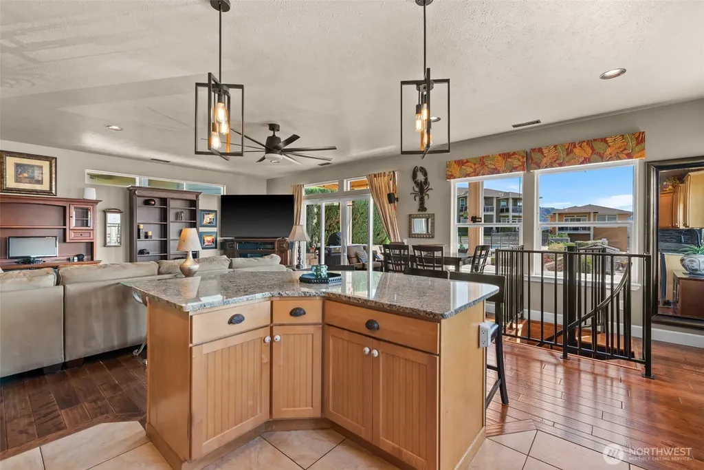 9119 Seahawk Lane NW Quincy WA 98848