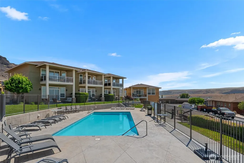 9119 Seahawk Lane NW Quincy WA 98848